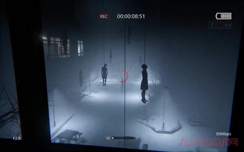 在逃生游戏里挨C好玩吗？游戏测评看这篇！