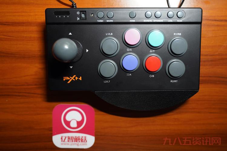 小霸王珍藏版84合1开箱测评，带你重温童年乐趣！