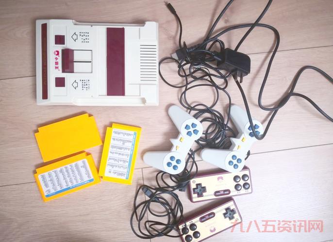 小霸王珍藏版84合1开箱测评，带你重温童年乐趣！